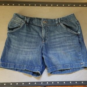 Lee Midrise Jean Shorts